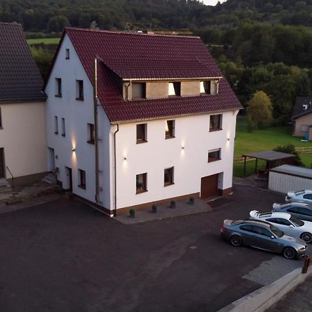 North Loop Rooms Adenau Bagian luar foto