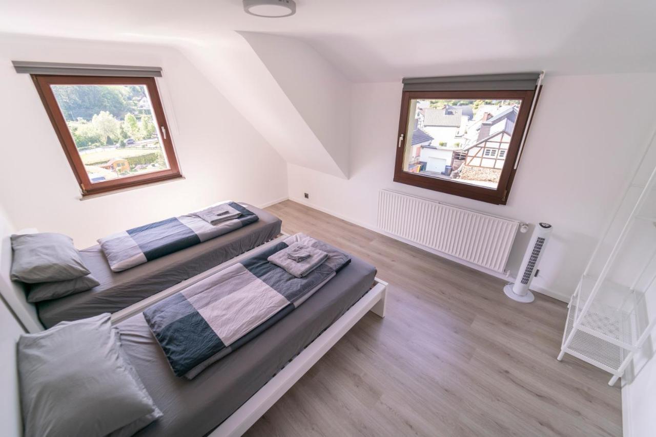 North Loop Rooms Adenau Bagian luar foto